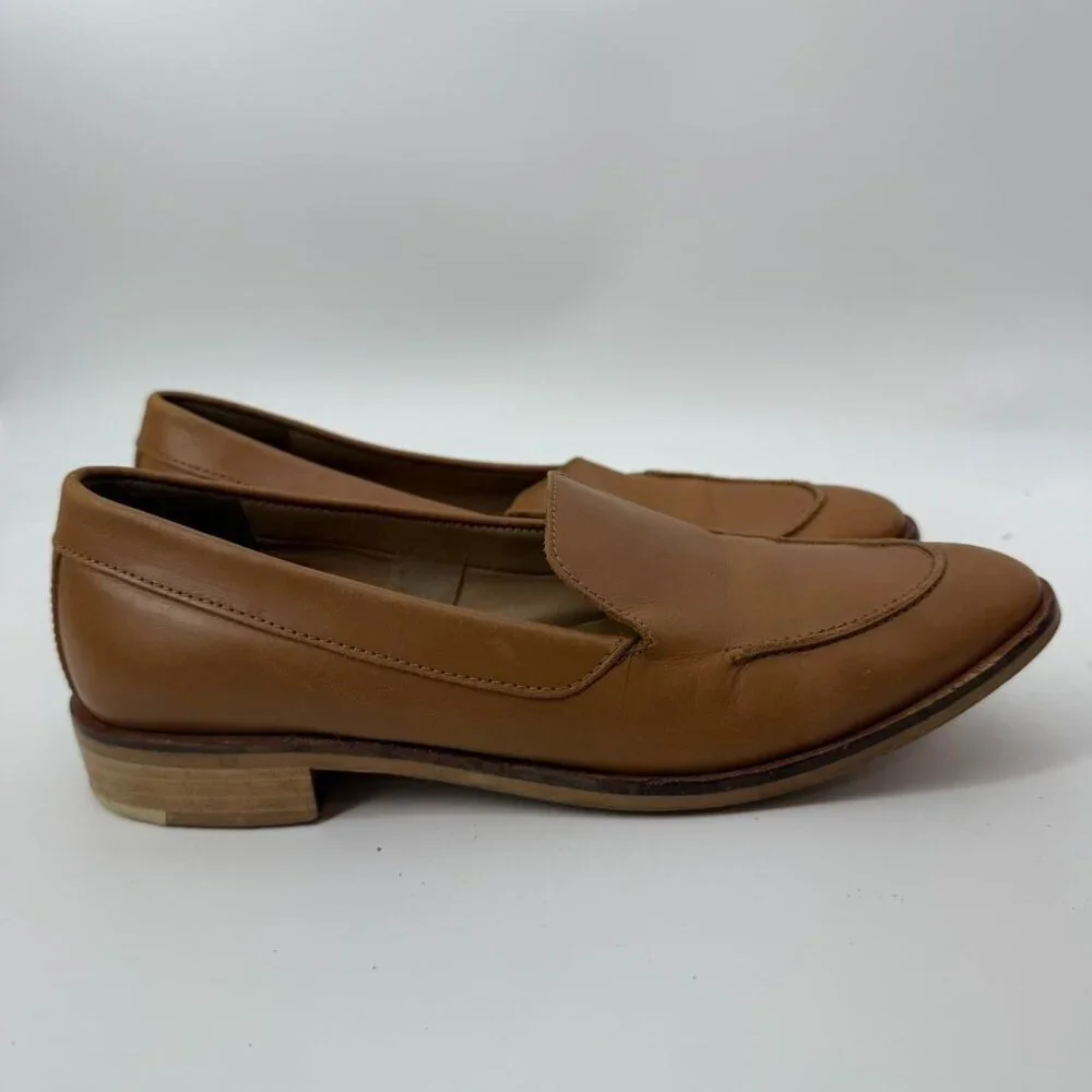 Everlane tan leather loafers Size 6